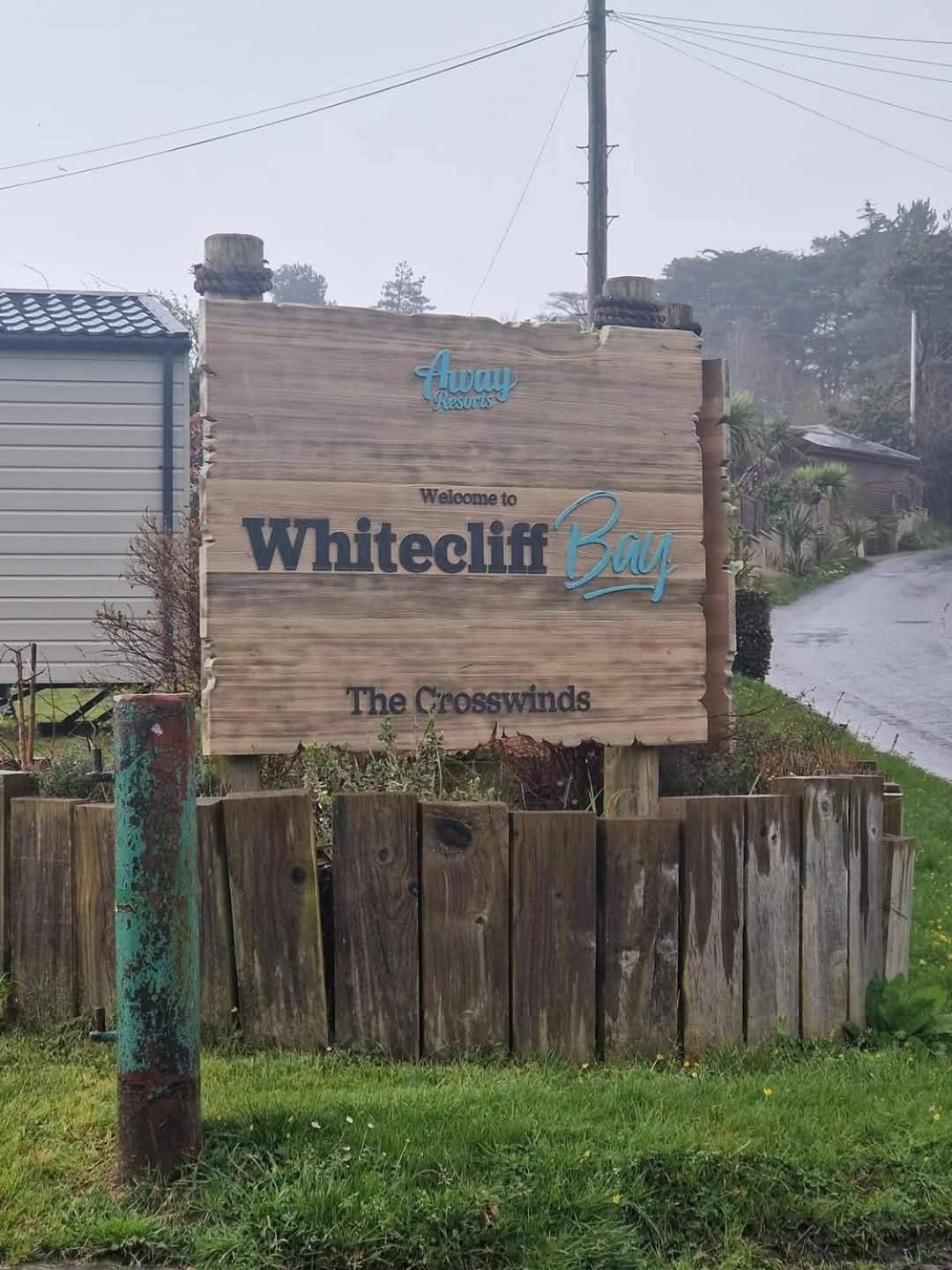 Home With A View Whitecliff Bay Holiday Park 벰브리지 외부 사진